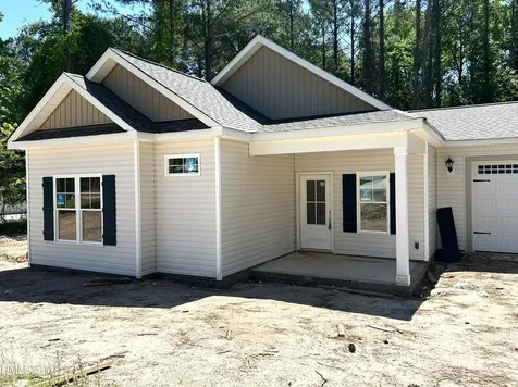 1749 Walnut Run Drive Deep Run NC 28525
