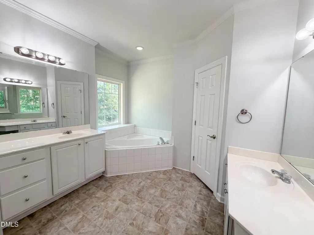 350 Wyndham Place Drive Fuquay Varina NC 27526