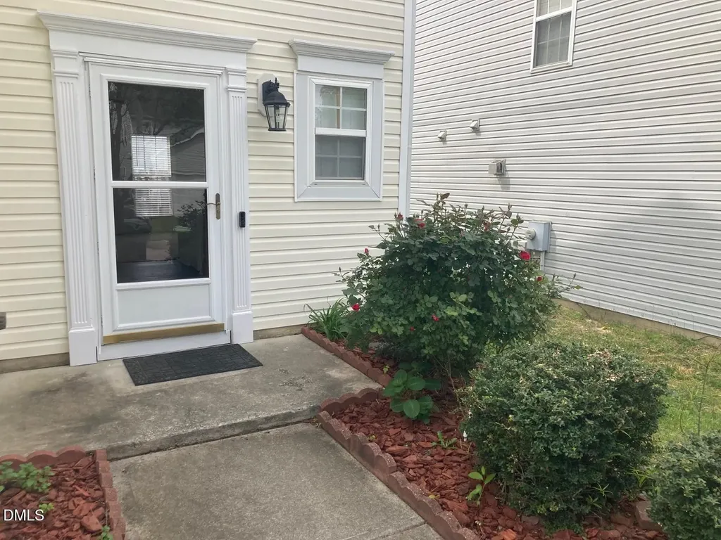 4457 Snowcrest Lane Raleigh NC 27616