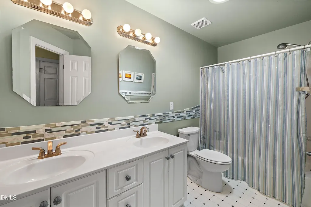 3608 Summer Leaf Court Raleigh NC 27615
