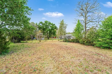 1421 Seabrook School Road Fayetteville NC 28312