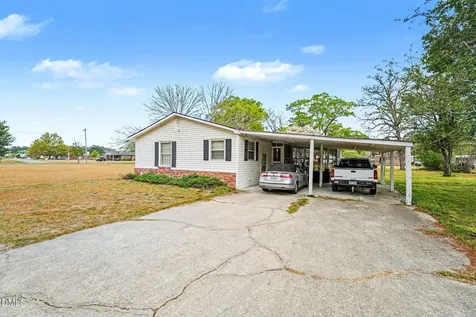 1421 Seabrook School Road Fayetteville NC 28312