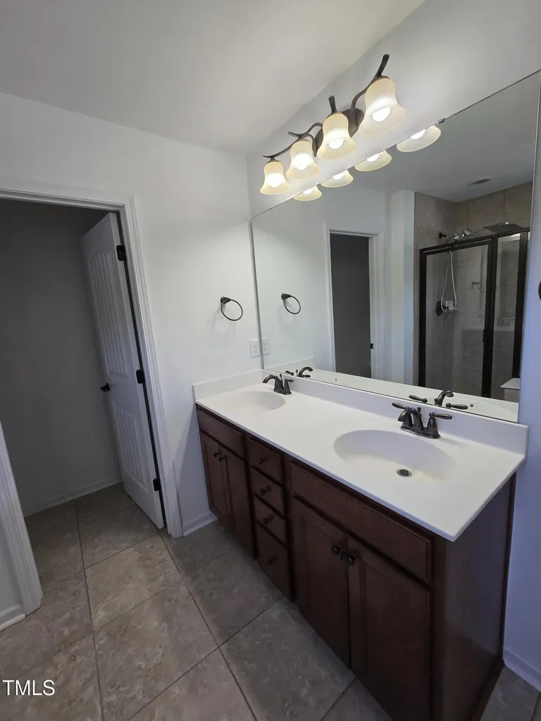 2511 Dalmahoy Lane Fuquay Varina NC 27526