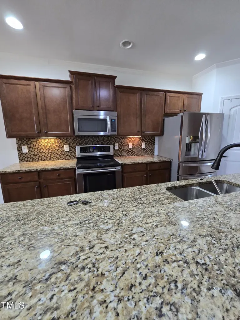 2511 Dalmahoy Lane Fuquay Varina NC 27526