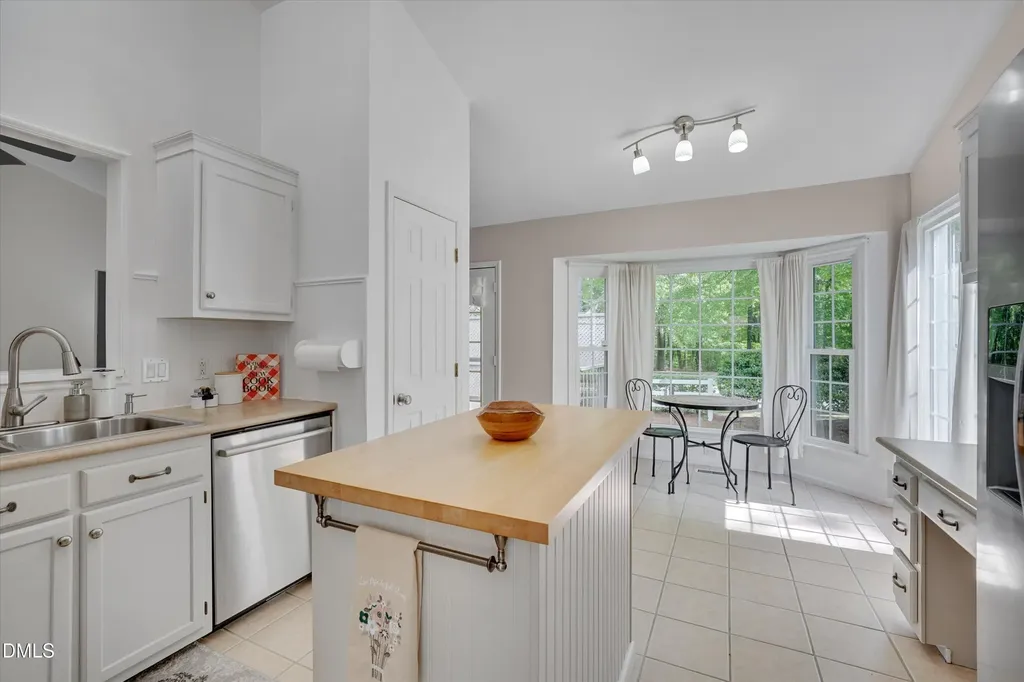 11804 Fairlie Place Raleigh NC 27613