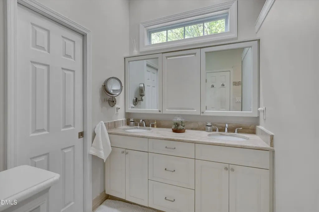 11804 Fairlie Place Raleigh NC 27613