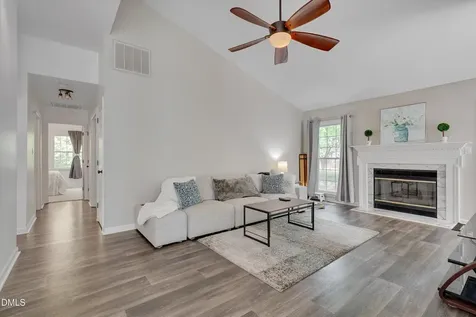 11804 Fairlie Place Raleigh NC 27613