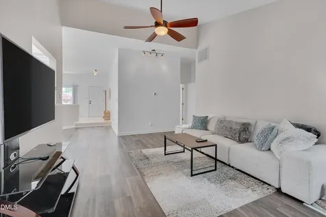 11804 Fairlie Place Raleigh NC 27613