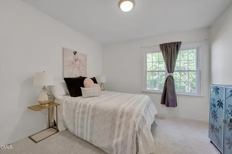 11804 Fairlie Place Raleigh NC 27613