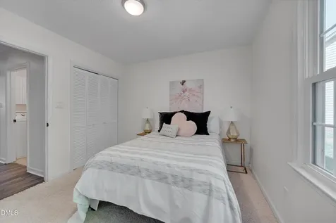 11804 Fairlie Place Raleigh NC 27613