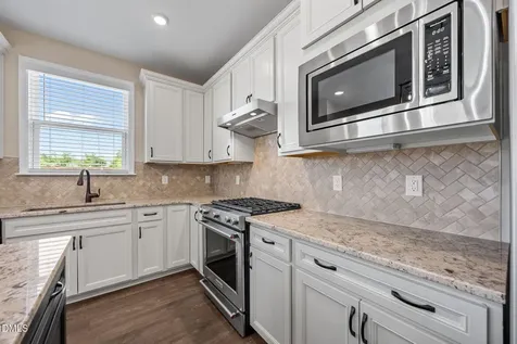 1316 Holly Blue Run Fuquay Varina NC 27526