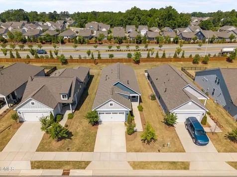 1316 Holly Blue Run Fuquay Varina NC 27526