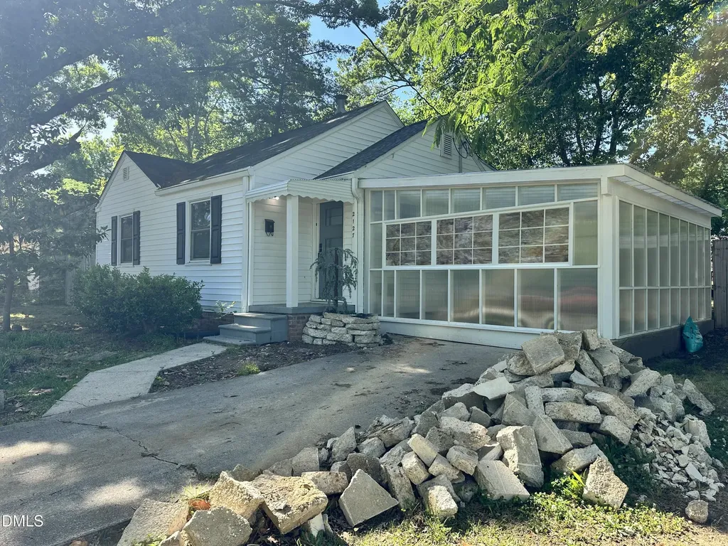2127 Milburnie Road Raleigh NC 27610