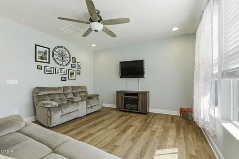 15 Windbrook Court Fuquay Varina NC 27526