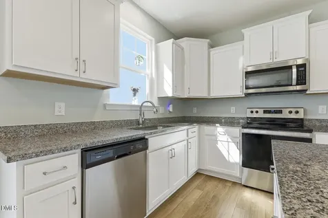 15 Windbrook Court Fuquay Varina NC 27526