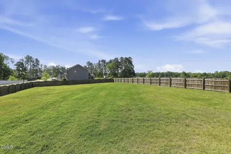 15 Windbrook Court Fuquay Varina NC 27526