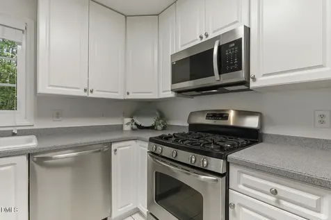 305 Glen Echo Lane Cary NC 27518