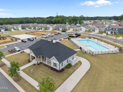 872 Mckenzie Park Terrace Wendell NC 27591
