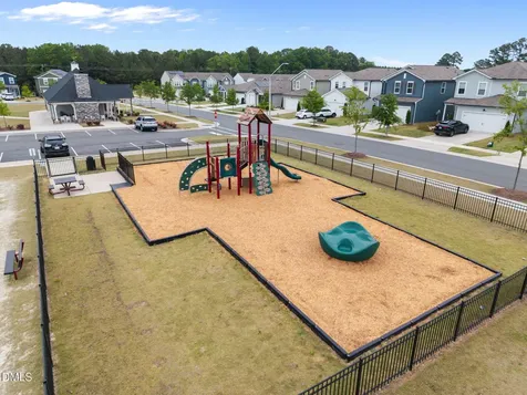 872 Mckenzie Park Terrace Wendell NC 27591