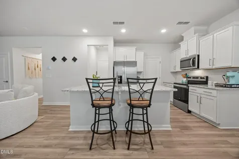 872 Mckenzie Park Terrace Wendell NC 27591