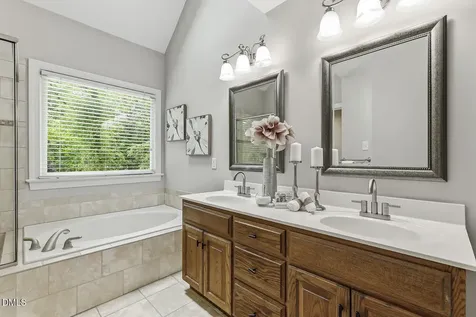 2013 W Sterlington Place Apex NC 27502