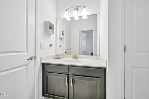5409 Advancing Avenue Raleigh NC 27616