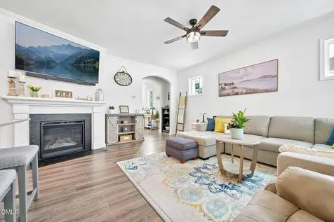 5409 Advancing Avenue Raleigh NC 27616