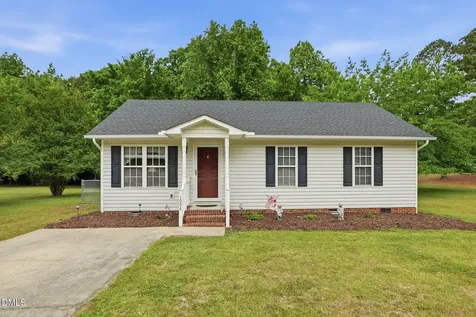 1006 S 6th Street Lillington NC 27546