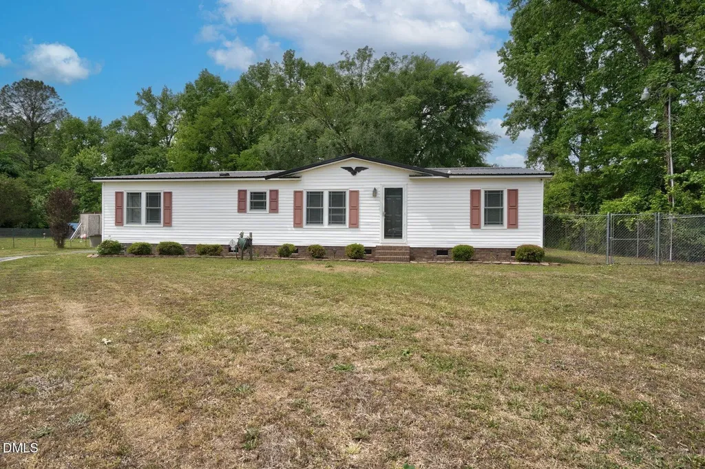 5069 Nc Highway 33 Tarboro NC 27886