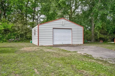 5069 Nc Highway 33 Tarboro NC 27886