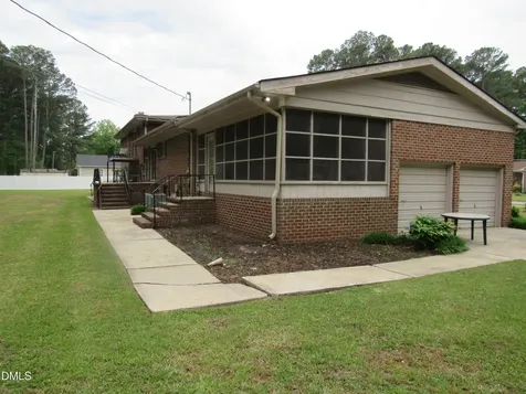 12 Cedar Drive Smithfield NC 27577
