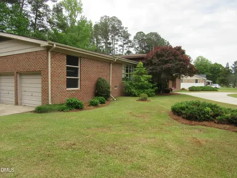 12 Cedar Drive Smithfield NC 27577