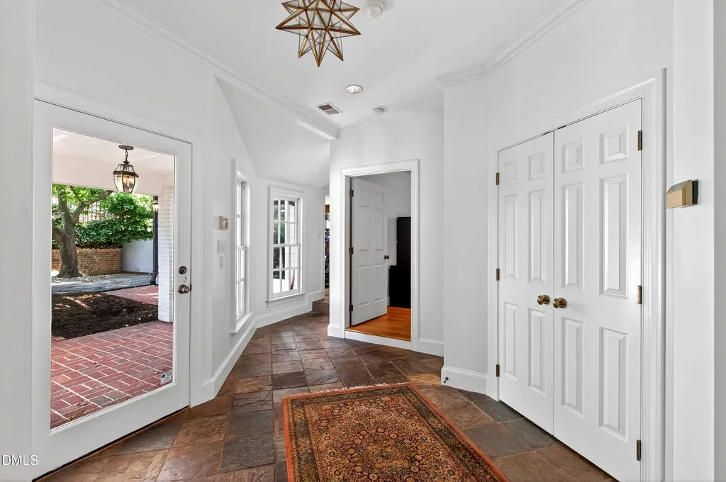 325 Buncombe Street Raleigh NC 27609