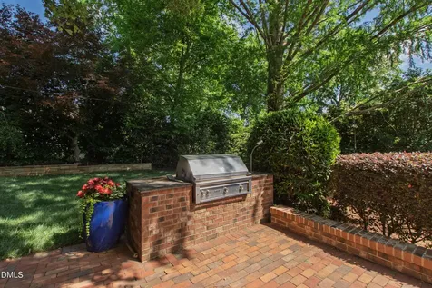 325 Buncombe Street Raleigh NC 27609