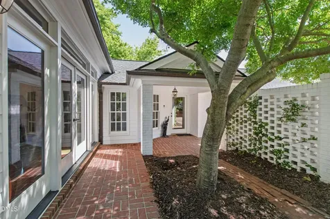 325 Buncombe Street Raleigh NC 27609