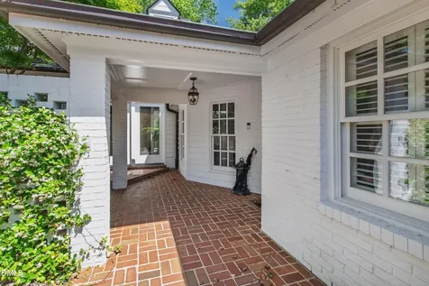 325 Buncombe Street Raleigh NC 27609