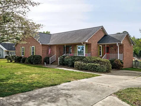 9721 Weathering Court Zebulon NC 27597
