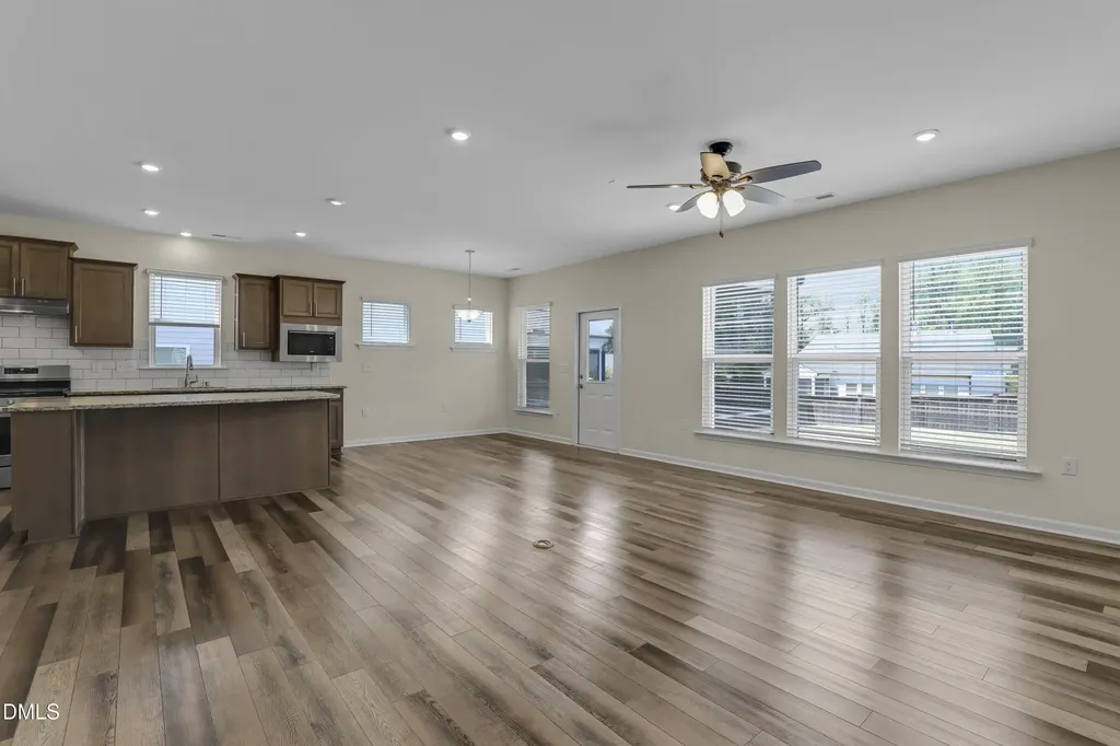 2528 Nassau Trace Fuquay Varina NC 27526