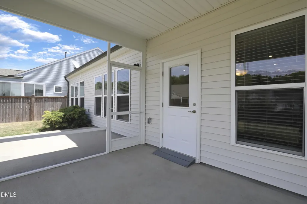 2528 Nassau Trace Fuquay Varina NC 27526