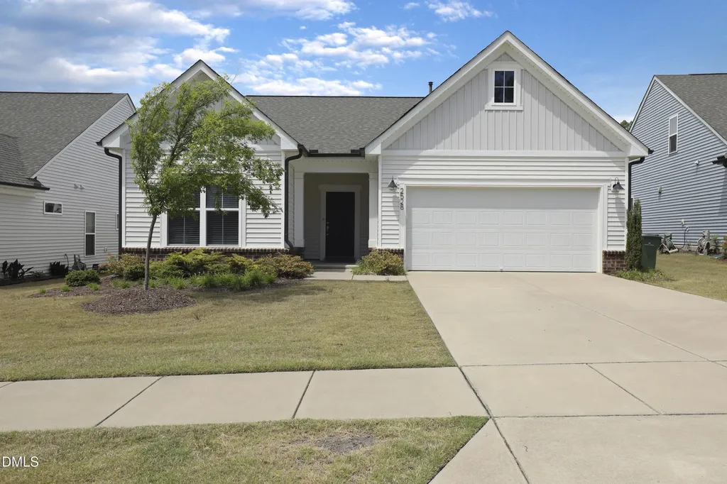 2528 Nassau Trace Fuquay Varina NC 27526