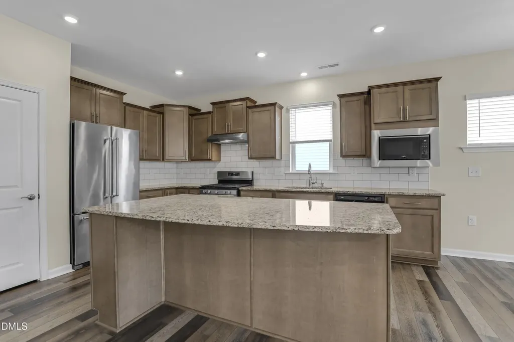 2528 Nassau Trace Fuquay Varina NC 27526
