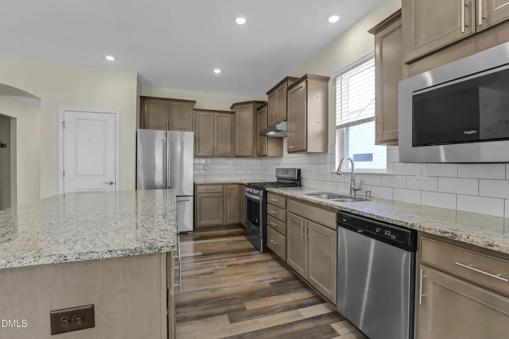 2528 Nassau Trace Fuquay Varina NC 27526