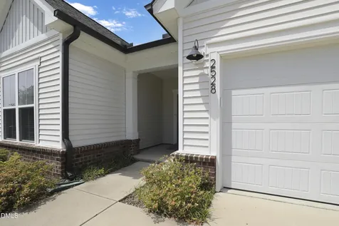 2528 Nassau Trace Fuquay Varina NC 27526