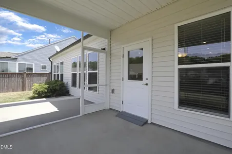 2528 Nassau Trace Fuquay Varina NC 27526