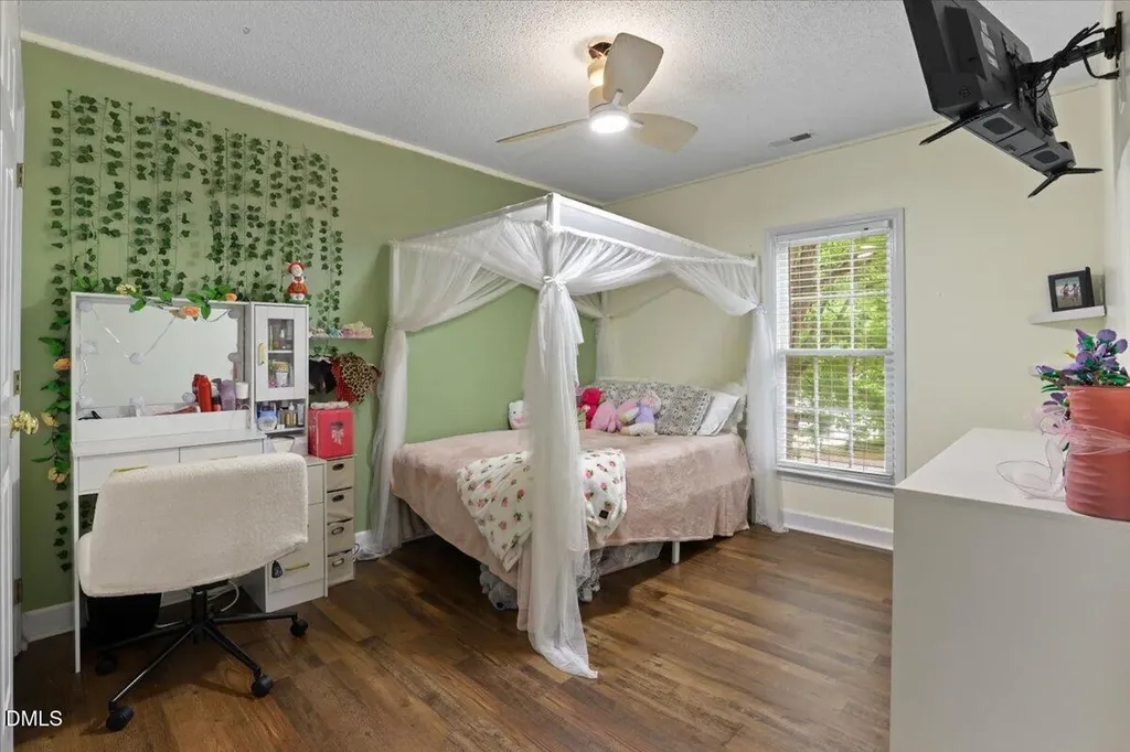 117 Cricket Hollow Run Clayton NC 27520