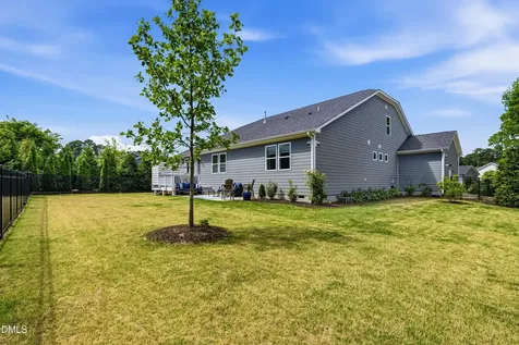 1004 Manchaca Loop Apex NC 27539