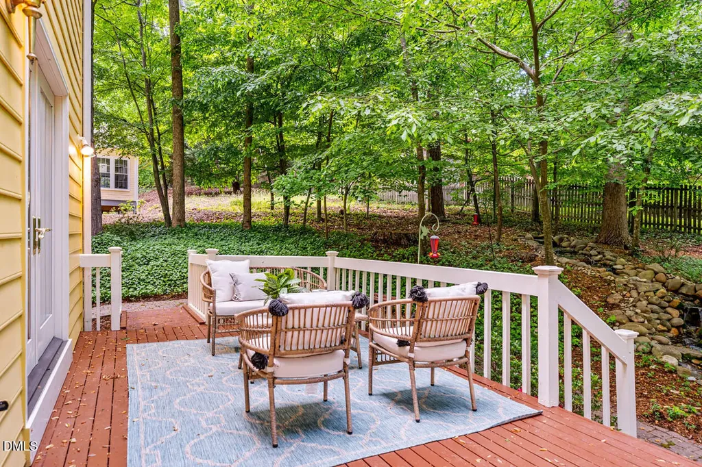 105 Bristol Drive Chapel Hill NC 27516