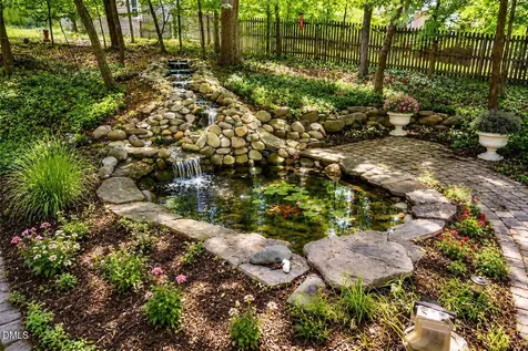 105 Bristol Drive Chapel Hill NC 27516