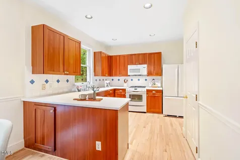 105 Bristol Drive Chapel Hill NC 27516