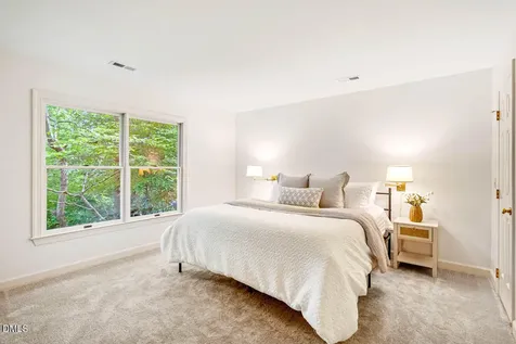 105 Bristol Drive Chapel Hill NC 27516